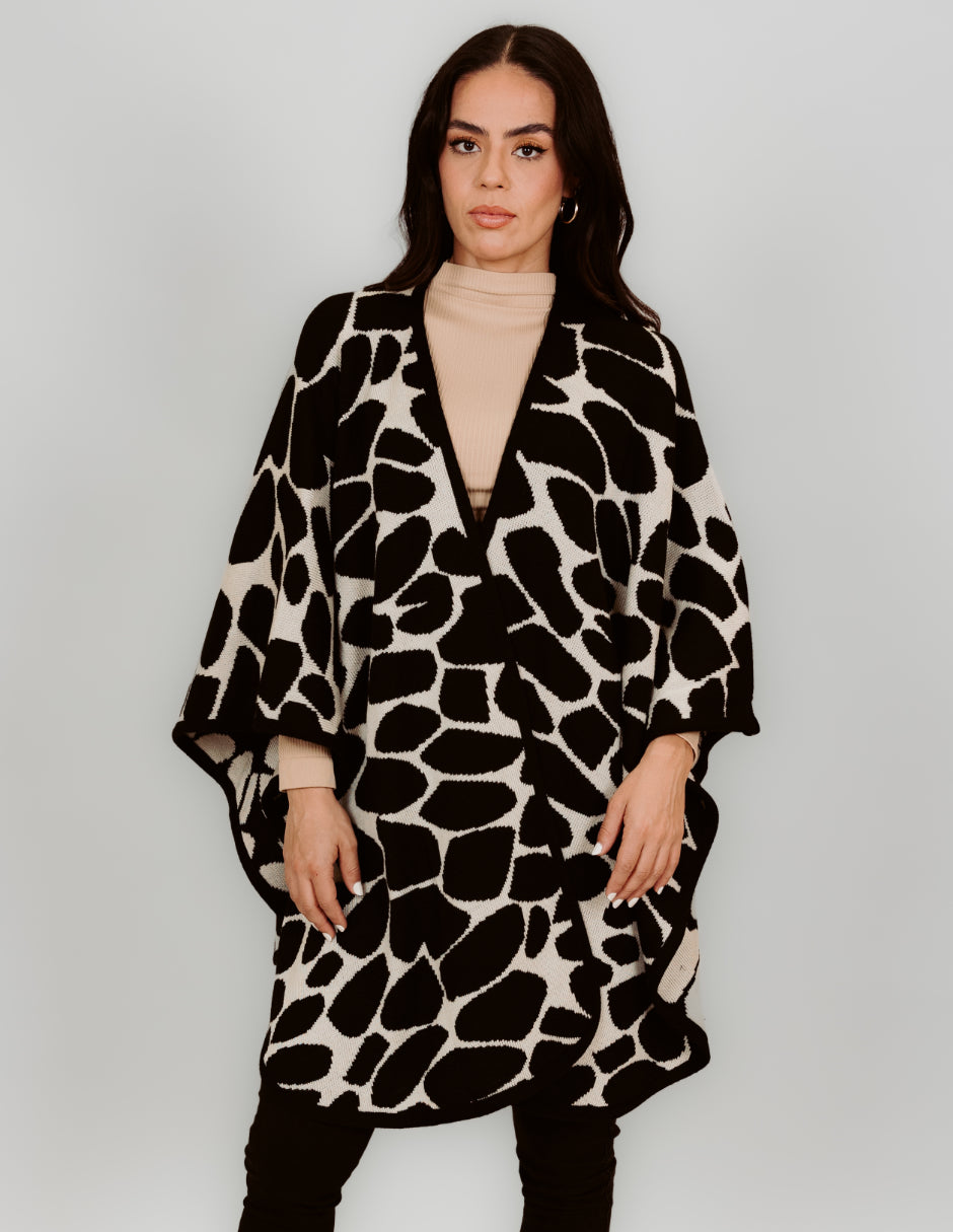 Ruana Jacquard giraffe