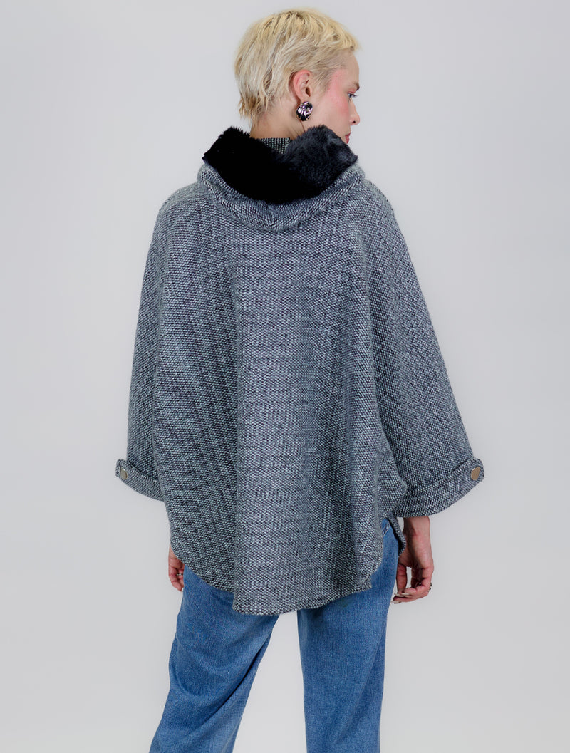 Abrigo Oversize con Capucha