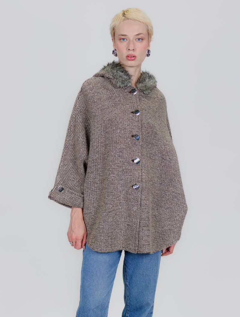 Abrigo Oversize con Capucha