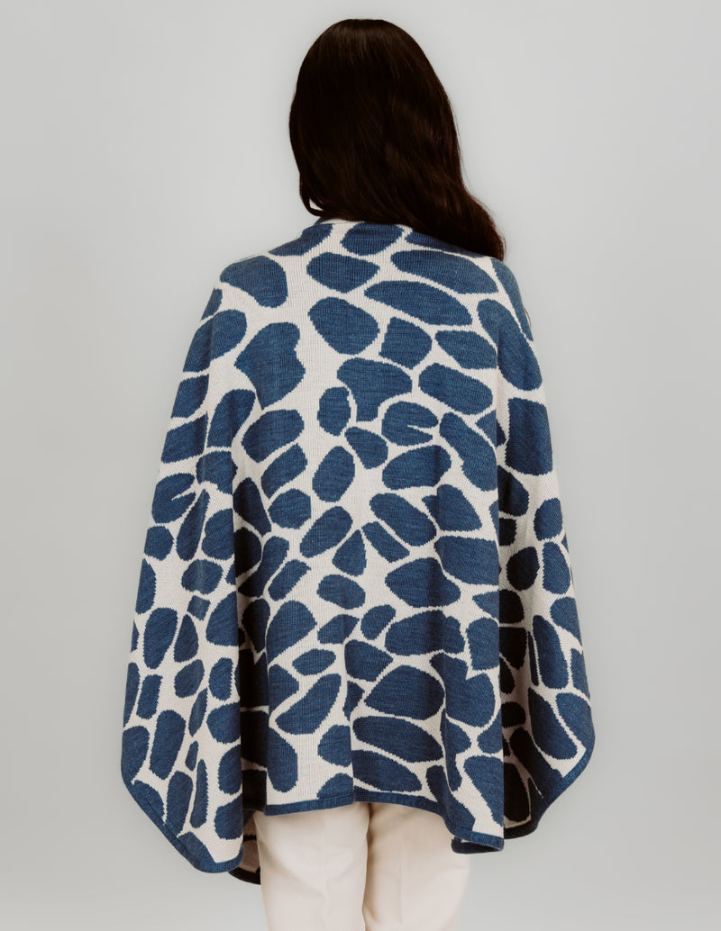 Ruana Jacquard giraffe